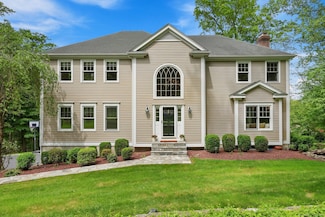 15 Golf View Dr, Easton, CT 06612