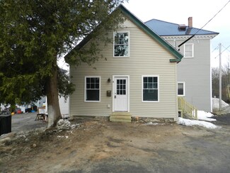 8 Mechanic St, Windham, ME 04062
