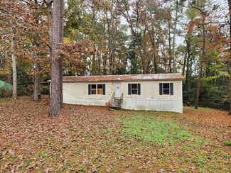 78 Abbey Dr, Thomasville, GA 31757