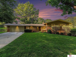 10018 Grover St, Omaha, NE 68124