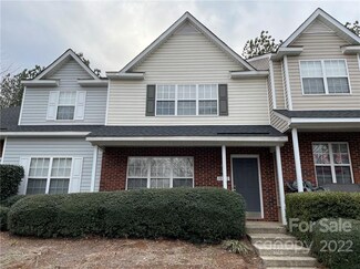 10130 Forest Landing Dr, Charlotte, NC 28213