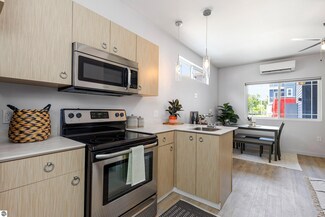 917 Third St Unit 9, Traverse City, MI 49684