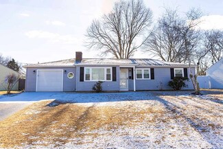 79 Duncan Rd, Warwick, RI 02886