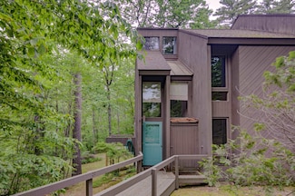 73 Kearsarge Woods Ln Unit 13, Conway, NH 03860