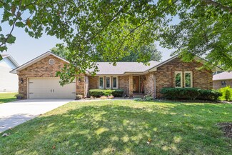 5482 S Parkhill Ave, Springfield, MO 65810
