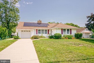 208 3rd Ave, West Berlin, NJ 08091