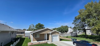1308 N Carr Ave, North Platte, NE 69101