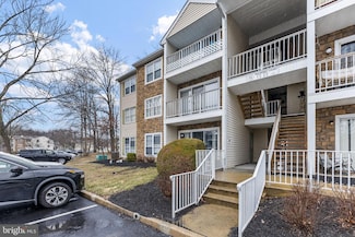 71 Mulberry Ct, Trenton, NJ 08619