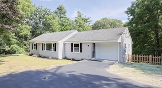38 E Main St, Hopkinton, MA 01748