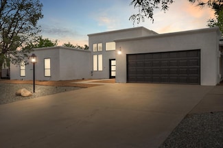 3900 Saint Andrews Dr SE, Rio Rancho, NM 87124