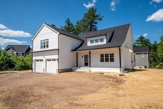 3 Serenity Ln, Dartmouth, MA 02747