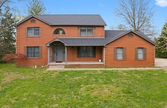 5189 Live Oak Dr, Smithton, IL 62285
