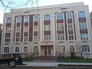 85-15 120th St Unit 3E, Kew Gardens, NY 11415