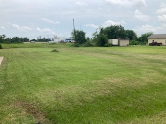 0 Wade St, Clute, TX 77531