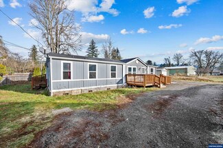 565 SW Kingwood Ave, Mill City, OR 97360