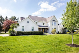 795 Greenway Terrace, Hartland, WI 53029
