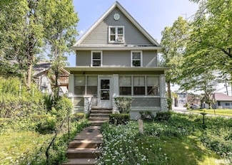 2455 19th Ave, Rock Island, IL 61201