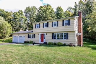 133 Sugar St, Newtown, CT 06470