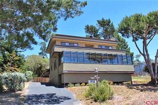 2098 Oxford Ave, Cambria, CA 93428