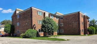 3223 W Lake Ave Unit 1C, Glenview, IL 60026