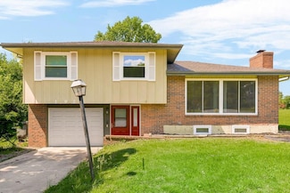1924 N 75th Dr, Kansas City, KS 66112