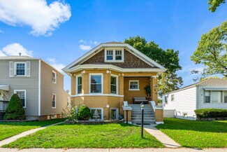4204 Wisconsin Ave, Berwyn, IL 60402
