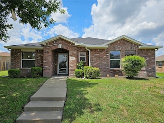 605 Snowy Orchid Ln, Desoto, TX 75115