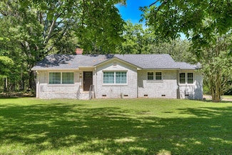 8 Monument Dr, Johnston, SC 29832