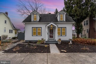 256 F St, Carlisle, PA 17013