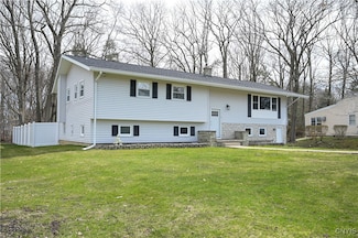 109 Patricia Ln, Utica, NY 13501