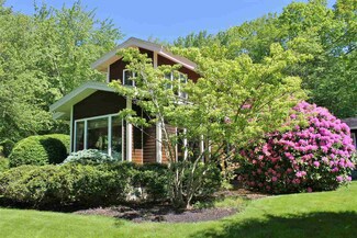 15 River Rd, North Hampton, NH 03862