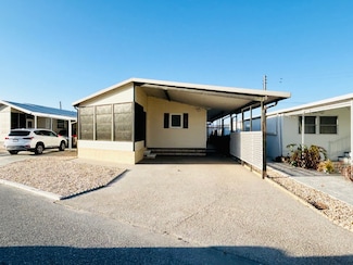 2003 Illinois Ave, Bradenton, FL 34207