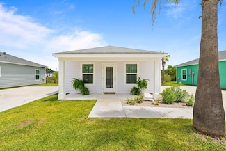 250 Oasis Cir, Rockport, TX 78382