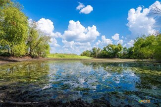 1215 Schuelke Rd, Lockhart, TX 78644