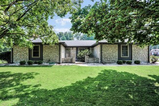 8730 Maple View Dr, Indianapolis, IN 46217