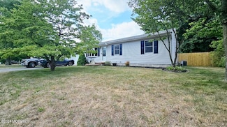 36 Brookside Dr, Howell, NJ 07731
