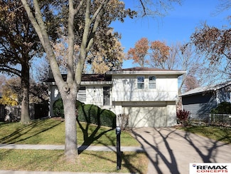 3708 Briarwood Ave, Lincoln, NE 68516