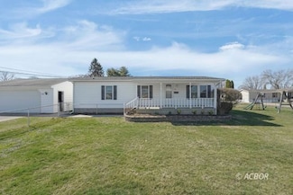 10 Cross St, the Plains, OH 45780