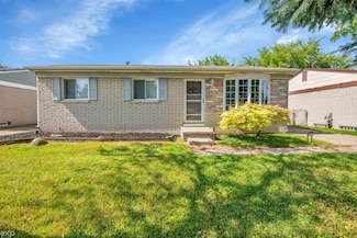 20215 Broadacres St, Clinton Township, MI 48035