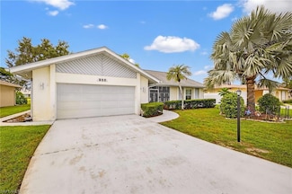 950 Charlemagne Blvd, Naples, FL 34112