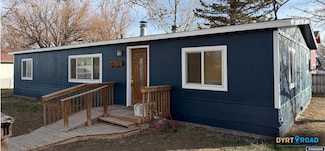 401 N Sharp St, Saratoga, WY 82331