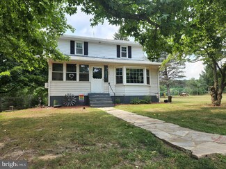 165 Allemong Rd, Berkeley Springs, WV 25411