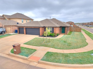 2521 Austin Glen Ct, Yukon, OK 73099