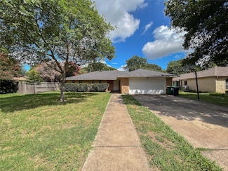 1425 E Windsor Dr, Denton, TX 76209