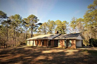 192 Old Magee Rd, Magee, MS 39111