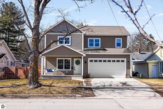 231 Monroe St, Traverse City, MI 49684