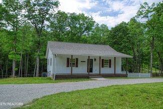 526 Ridge Crest Rd, Jamestown, TN 38556