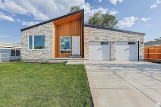 3839 W Saddler Dr, West Jordan, UT 84088