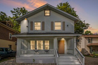 912 Lee Barton Ct, Kalamazoo, MI 49007