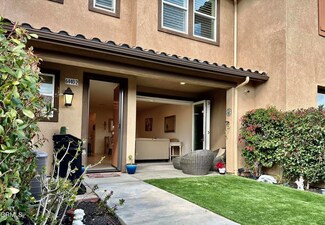 6440 Summit Village Ln Unit 2, Simi Valley, CA 93063